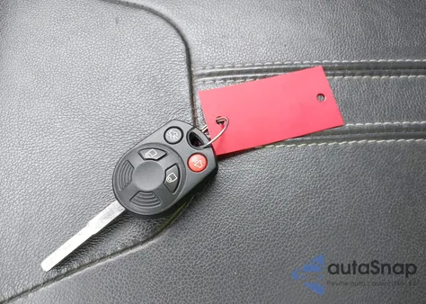 2013 Ford Focus Se z USA, uszkodzony, nr VIN 1FADP3K20DL360926